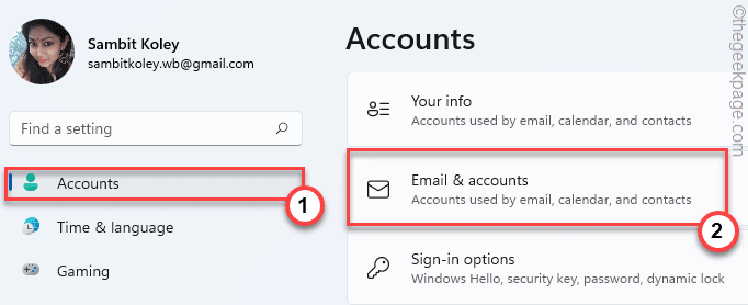 E-mail a účty Min